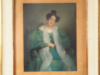 Vente aux enchères Ecole française XIXème. "Portrait d'une élégante à la robe verte". Pas