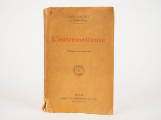 Vente aux enchères DAUDET (Léon). L'entremetteuse. Roman contemporain. Paris, Flammarion 
