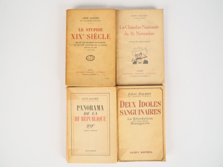 DAUDET (Léon). Le stupide XIXème siècle. Exposé des insanités meurtriè