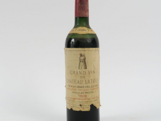 Vente aux enchères 1 BOUTEILLE CHÂTEAU LATOUR 1er GCC PAUILLAC - 1959 - BEP/ELD/CAPS LEGE