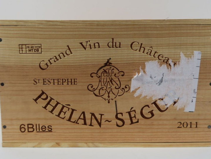 6 BOUTEILLES CHÂTEAU PHELAN SEGUR ST ESTEPHE - 2011 - CBO