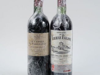 Vente aux enchères 2 BOUTEILLES GC ST EMILION : 1 LE CADRAN DE FOMBRAUGE 2000 BG - 1 DOMA