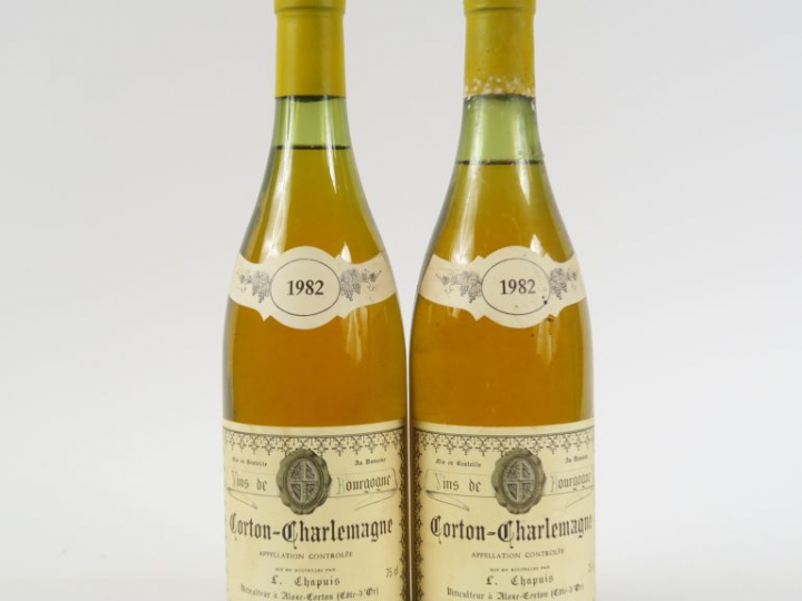 2 BOUTEILLES CORTON CHARLEMAGNE GC DOMAINE LOUIS CHAPUIS - 1982