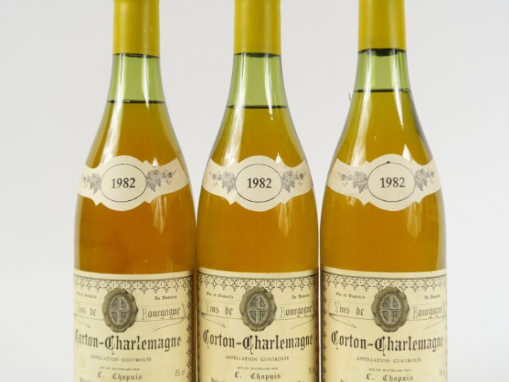 3 BOUTEILLES CORTON CHARLEMAGNE GC DOMAINE LOUIS CHAPUIS - 1982 - 1 à 