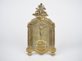 Vente aux enchères Baiser de paix Louis XVI en bronze représentant le Christ sur la Croix