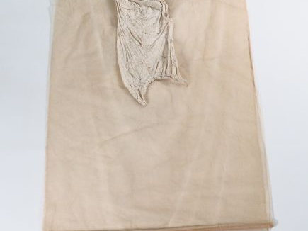 KIM Sang-Lan. "Magie blanche". Technique mixte. Dim. 285 x 120 cm.