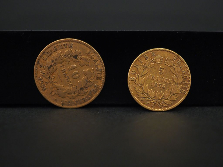 Ensemble comprenant :  - une pièce de 10 francs or, 1851-A.  - une piè
