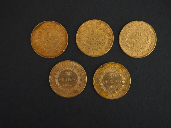 Cinq pièces de 20 francs or, 1895-A.  FRAIS ACHETEURS 5% TTC.