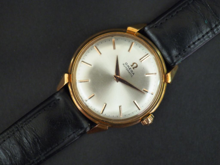 OMEGA, Automatic Montre bracelet d’homme, boitier en or jaune. Cadran 