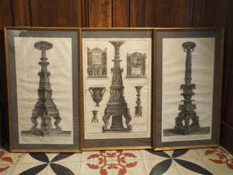 Vente aux enchères 3 différentes gravures en noir d'après Piranèse. Dim. 71 x 36 cm. Dim.