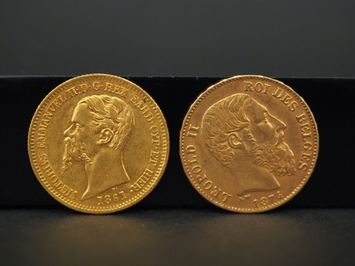 Ensemble comprenant : - une pièce de 20 francs or belge, 1874. - une p