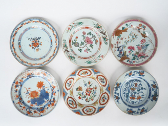 Vente aux enchères Ensemble de 6 assiettes en porcelaine Compagnie des Indes  (3 en émaux