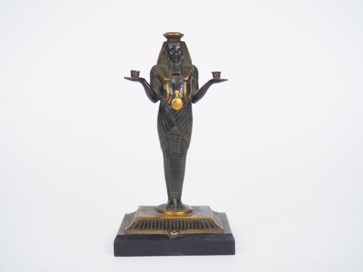 Sujet fin XIXème de style Egyptien en bronze à patine brune et dorée, 