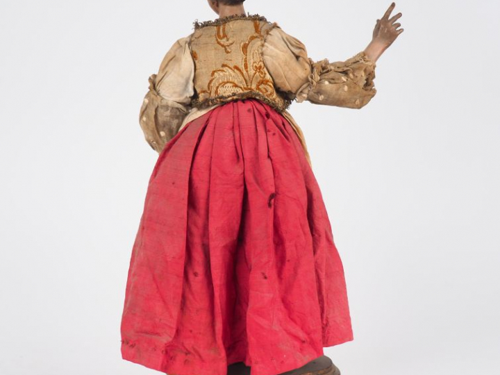 Santon Napolitain XIXème "jeune paysanne" en bois sculpté polychrome, 