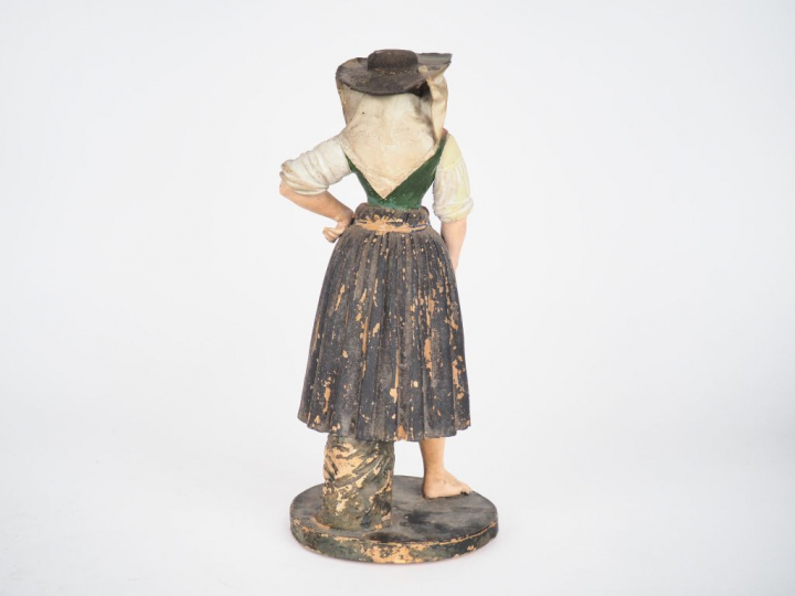 Statuette XIXème en terre cuite polychrome "jeune paysanne italienne" 