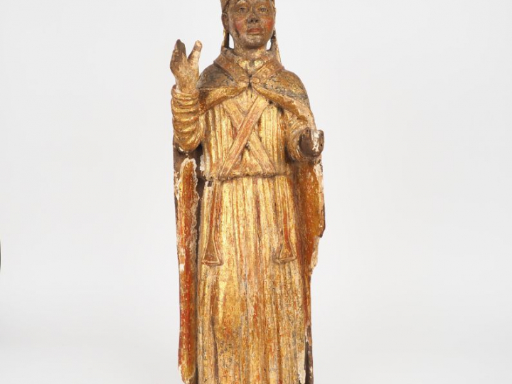 Sculpture XVIIIème en bois polychrome et doré "Saint Evêque". H. 77 cm