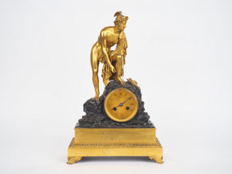 Vente aux enchères Pendule XIXème en bronze patiné et doré, figurant une allégorie de Mer