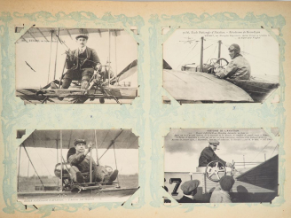 Vente aux enchères Album de cartes postales sur le thème de l'aéronautique, contenant 92 
