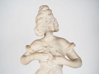Vente aux enchères Ecole française Art Nouveau. "Jeune fille à l'étoile". Sculpture en ma