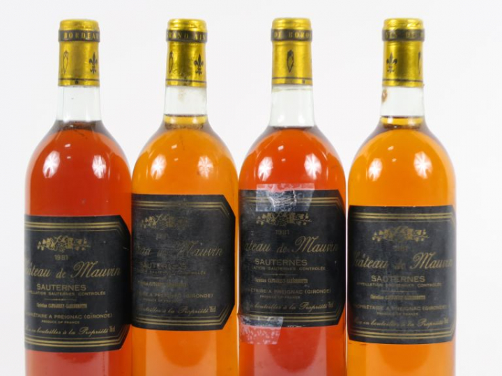 4 BOUTEILLES CHÂTEAU DE MAUVIN SAUTERNES - 1981 - 2 BG/2LB