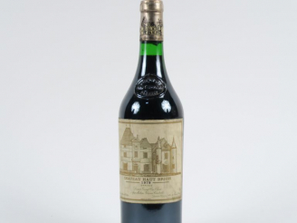 Vente aux enchères 1 BOUTEILLE CHÂTEAU HAUT BRION 1er GCC GRAVES - 1979 - ELF