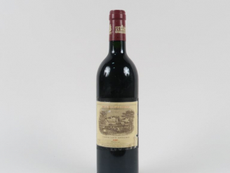 Vente aux enchères 1 BOUTEILLE CHÂTEAU LAFITE ROTHSCHILD 1er GCC PAUILLAC - 1986 - ET SCO