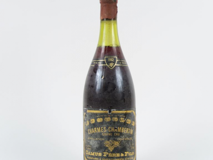 1 MAGNUM CHARMES CHAMBERTIN GC CAMUS PÈRE   FILS - 1982 - CAPS CIRE AB