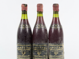 Vente aux enchères 3 BOUTEILLES MAZOYERES CHAMBERTIN GC CAMUS PÈRE   FILS - 1987 - CAPS C