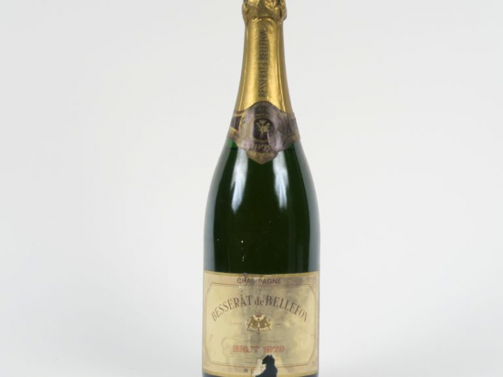 1 BOUTEILLE CHAMPAGNE BESSERAT DE BELLEFON - 1979 - 1 CM SOUS LA COIFF