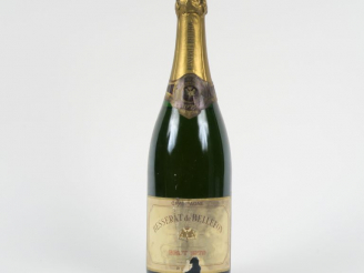 Vente aux enchères 1 BOUTEILLE CHAMPAGNE BESSERAT DE BELLEFON - 1979 - 1 CM SOUS LA COIFF