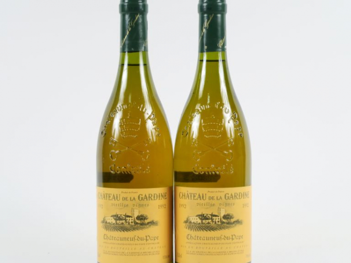2 BOUTEILLES CHÂTEAUNEUF DU PAPE BLANC CHÂTEAU DE LA GARDINE 'VIEILLES