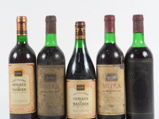 Vente aux enchères 5 BOUTEILLES VIN D'ALGERIE