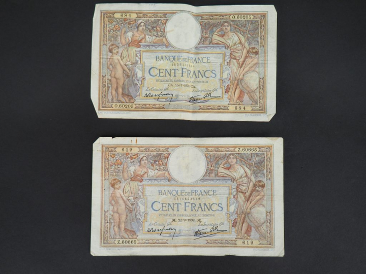 Ensemble de vingt-et-un billets de 100 Francs.