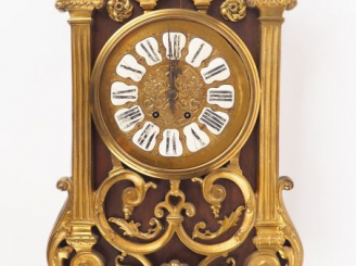 Vente aux enchères Cartel d'applique Napoléon III en bronze de style Louis XIV à décor de