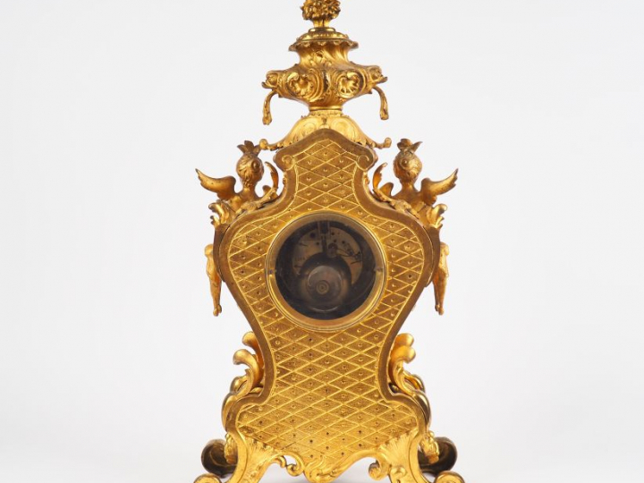 Cartel Napoléon III de style Rocaille en bronze doré à décor de rocail