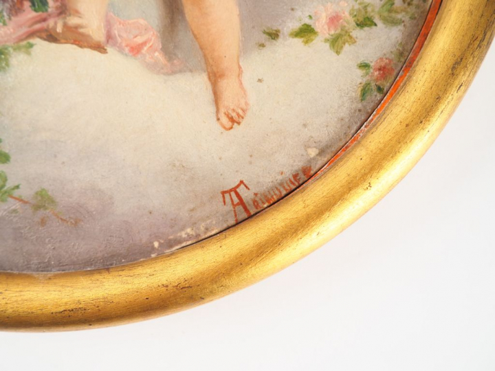 TRINQUIER. "Angelots". Huile sur toile signée en bas à droite. Diam. 2