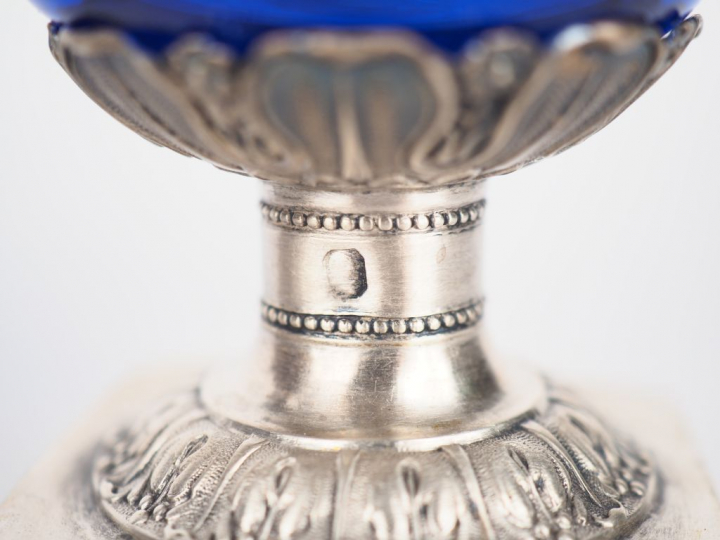 Garniture de table Restauration en argent, poinçon Vieillard, à décor 