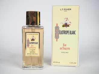 Vente aux enchères L.T. PIVER. "Héliotrope blanc". Flacon de parfum dans son coffret.