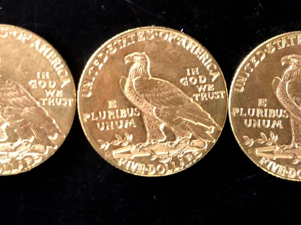 Trois pièces de 5 Dollars or, 1909 (x2) et 1911. FRAIS ACHETEURS 5% TT