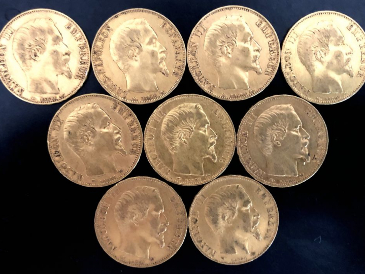 Neuf pièces de 20 Francs or, 1852-A, 1854-A (x2), 1855 (x4) et 1856 (x