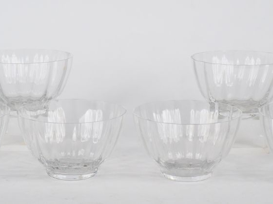 DAUM France.  Suite de six coupes en cristal. Signées.