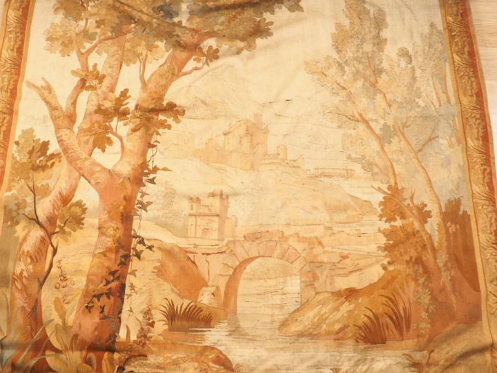 Grande tapisserie d'Aubusson. 404 x 204,5 cm