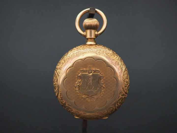 COLUMBUS WATCH CO Montre de gousset aveugle en or jaune 14k, à décor d