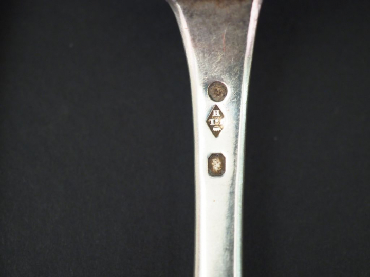 Suite de trois grands couverts Restauration en argent, poinçon Vieilla