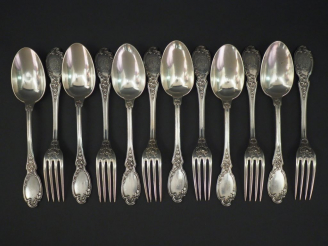 Vente aux enchères Suite de six grands couverts de style rocaille en argent, poinçon Mine