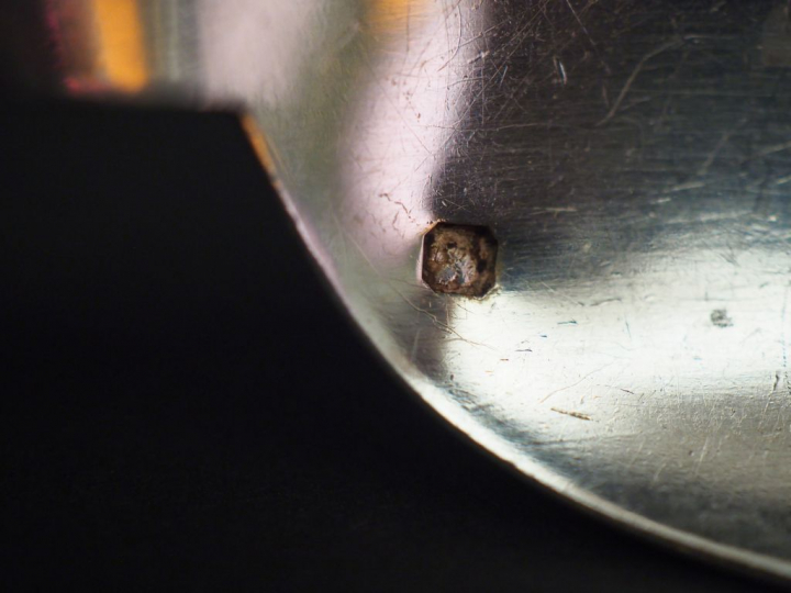 Suite de quatre cuillères à entremets en argent, poinçon Minerve, modè