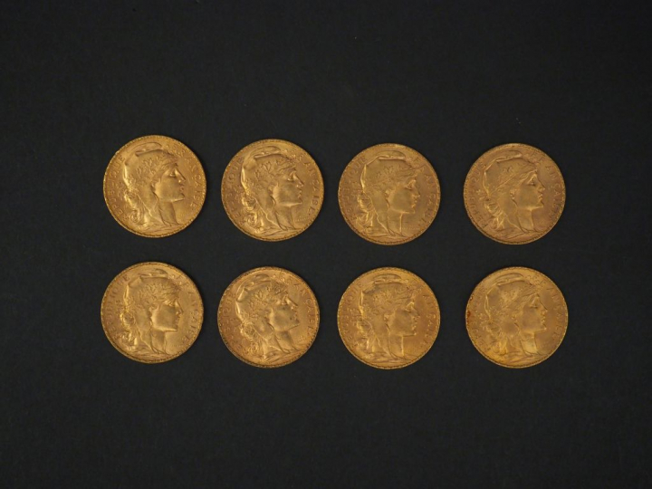 Huit pièces de 20 Francs or, 1910 (x2), 1911, 1912, 1913 (x3) et 1914.