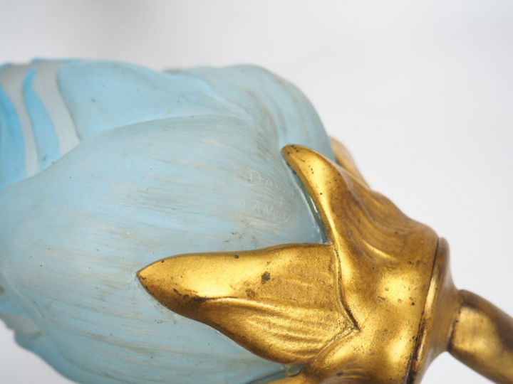 DAUM   MAJORELLE. Exceptionnelle applique en bronze doré éclairant à s