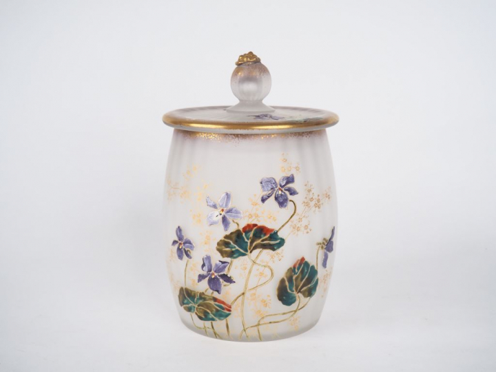Seau à biscuit Napoléon III en verre émaillé à décor polychrome et dor