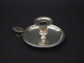Vente aux enchères Passe couloir de style Louis XVI en argent, poinçon au Coq, à décor de